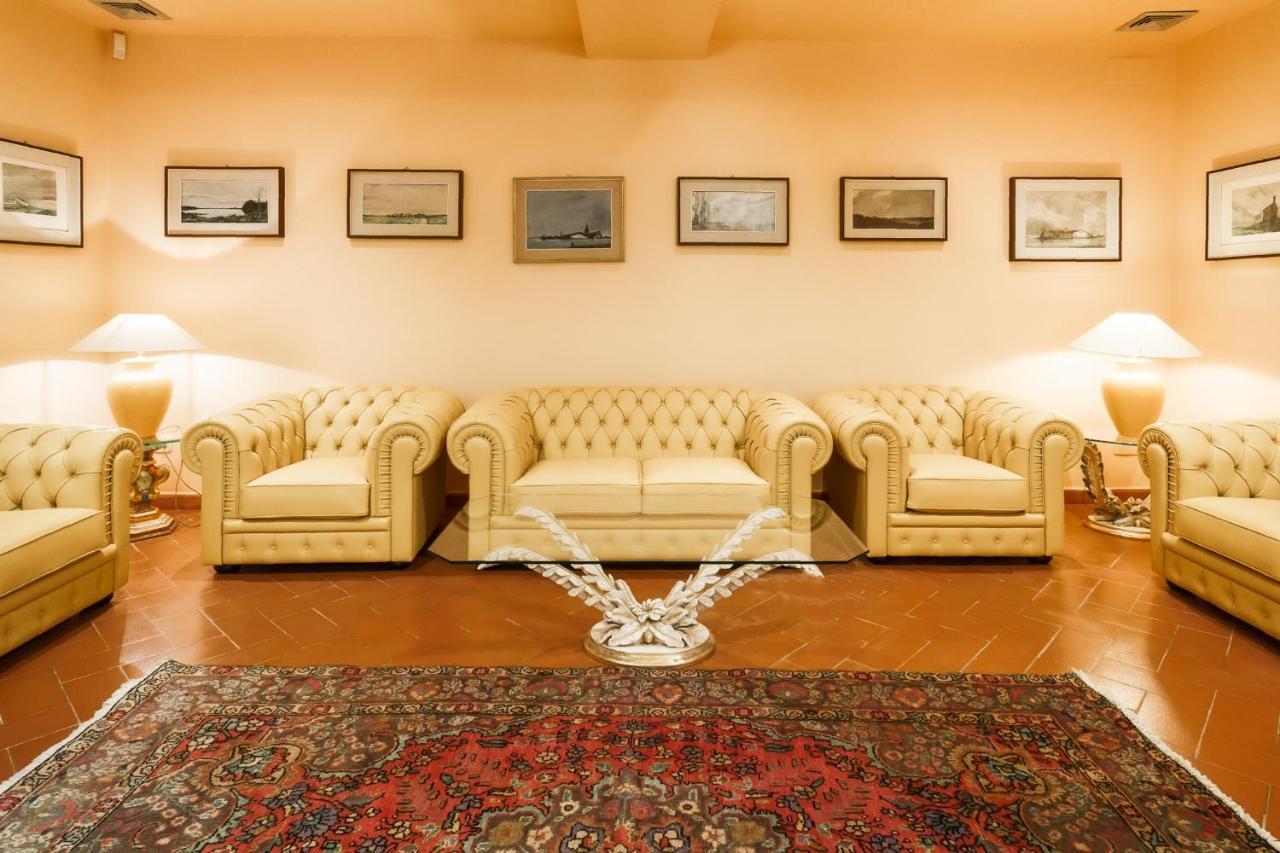 ולומברוזה Hotel Rifugio La Foresta מראה חיצוני תמונה