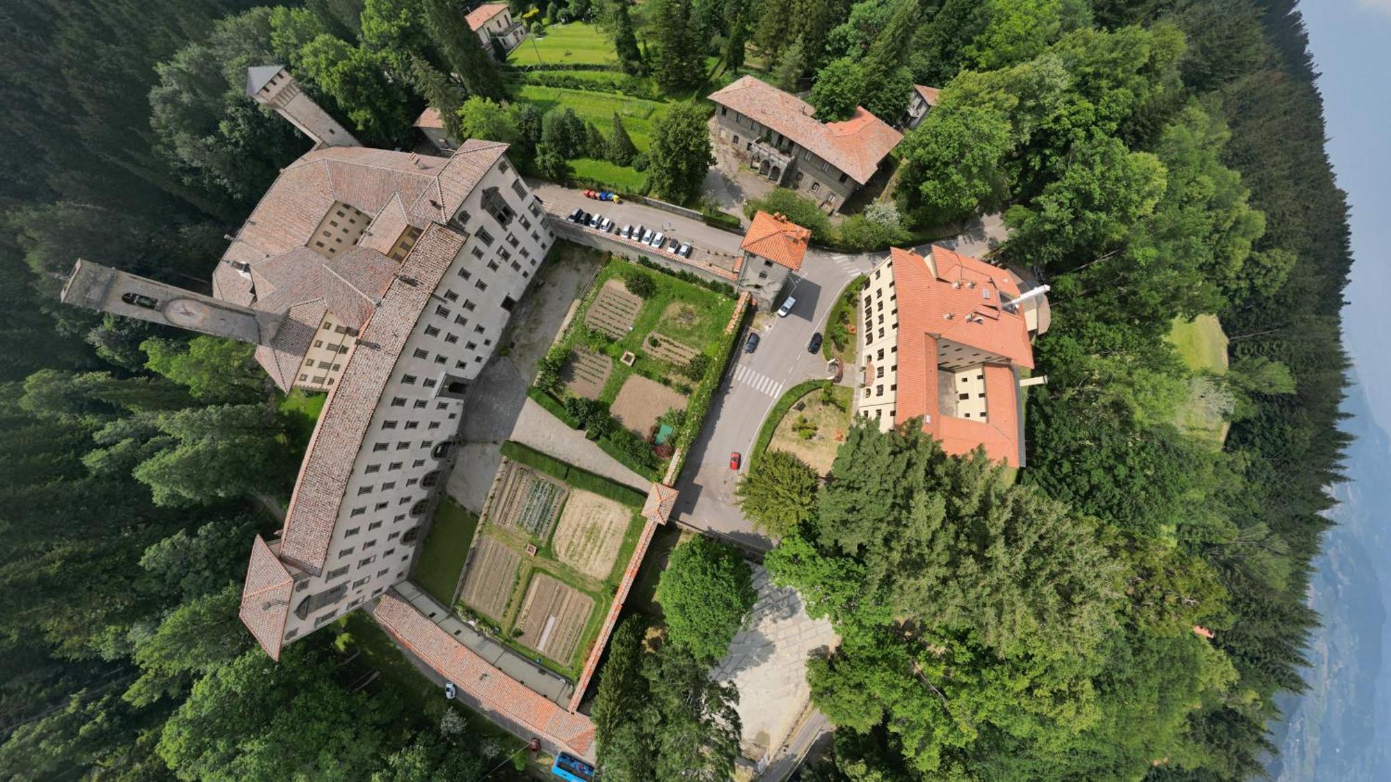 ולומברוזה Hotel Rifugio La Foresta מראה חיצוני תמונה